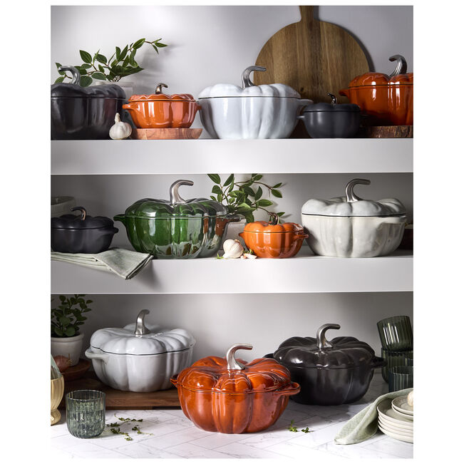 Staub Pumpkin Cocotte: 3.5 QT, White with Stainless Stem