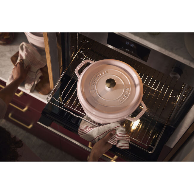 Staub Round Dutch Oven: 4 QT, Peony Pink