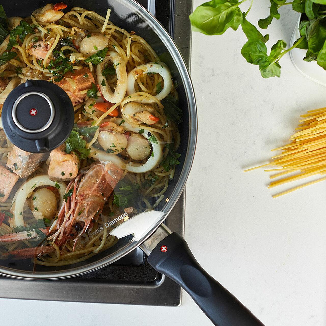 Swiss Diamond Induction XD Saute Pan w/Lid: 11"