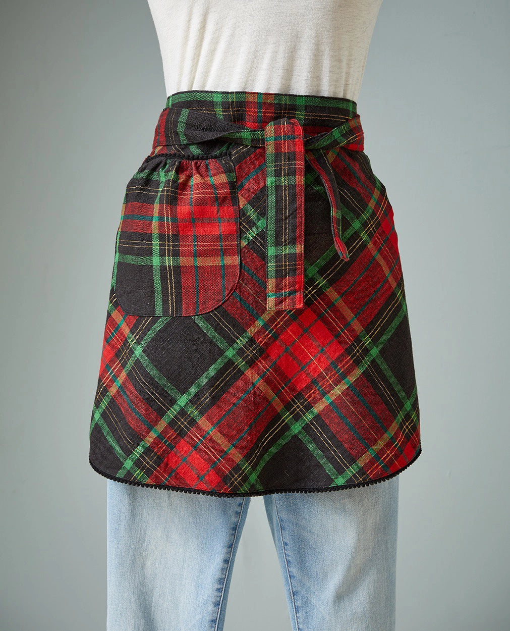 TAG Hostess Apron: Christmas Plaid