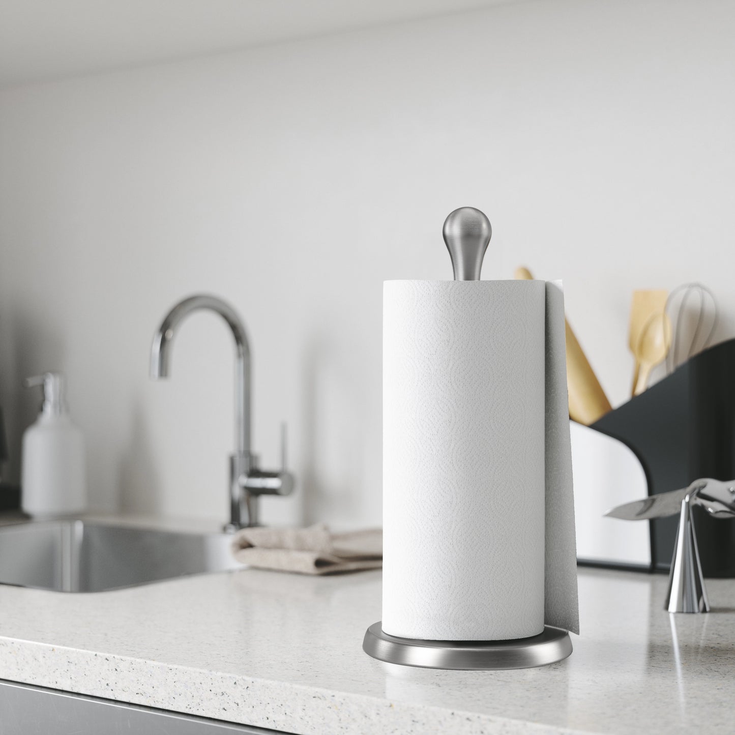 Umbra Tug Paper Towel Holder