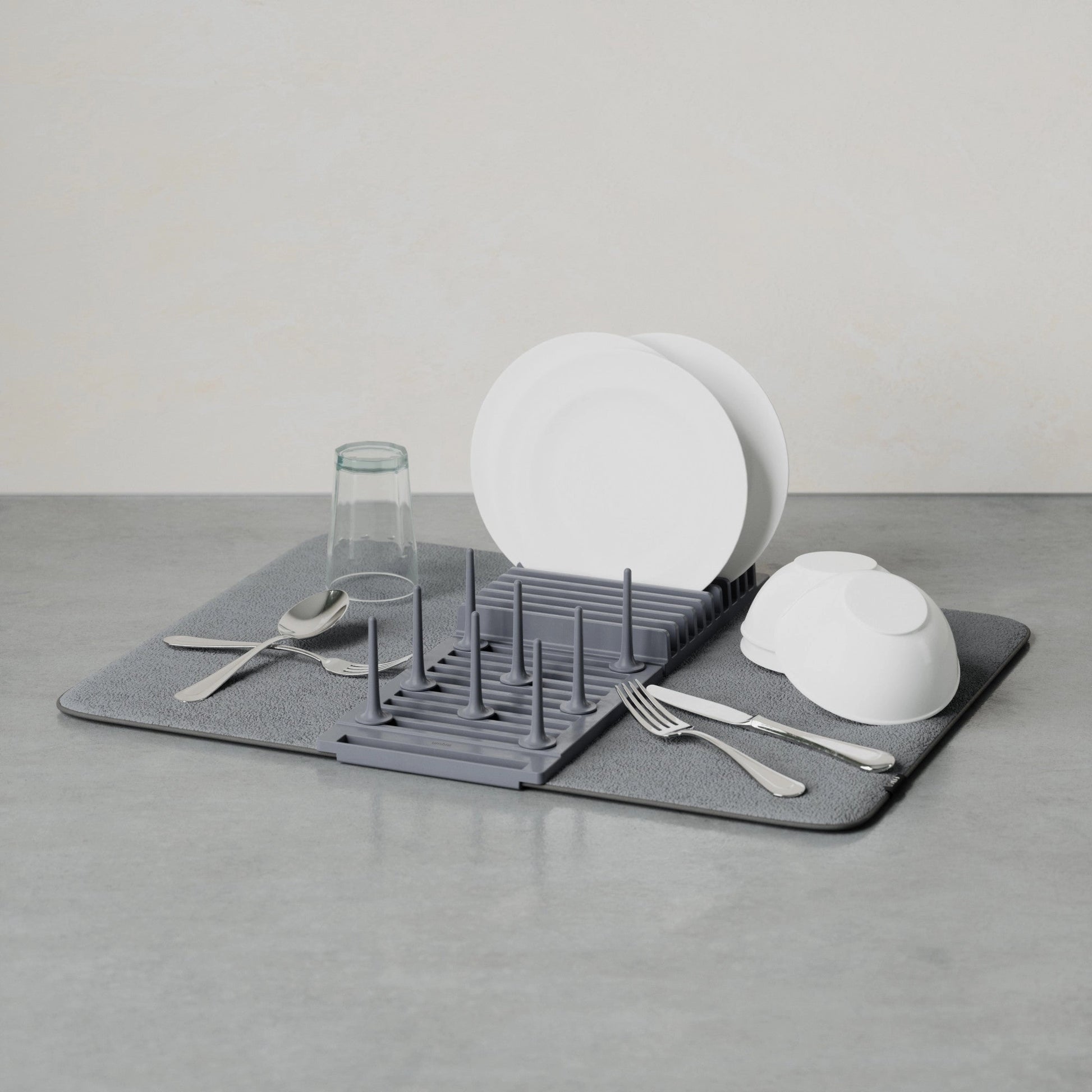 Umbra Udry Peg Drying Rack with Drying Mat