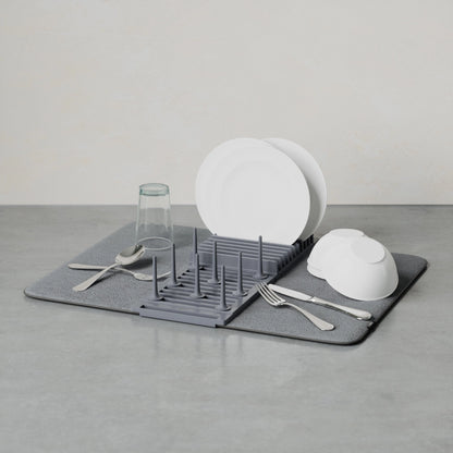Umbra Udry Peg Drying Rack with Drying Mat