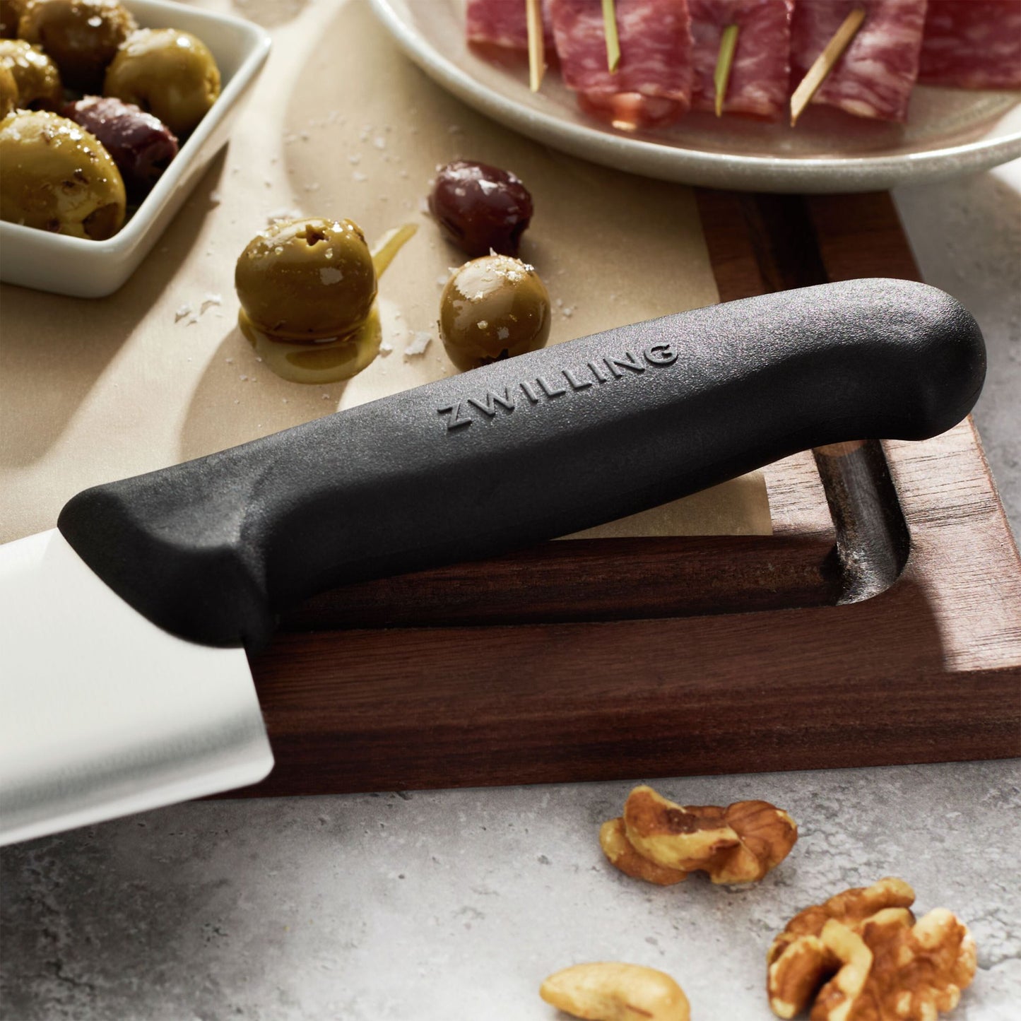 Zwilling Commercial Chef Knife: 8"