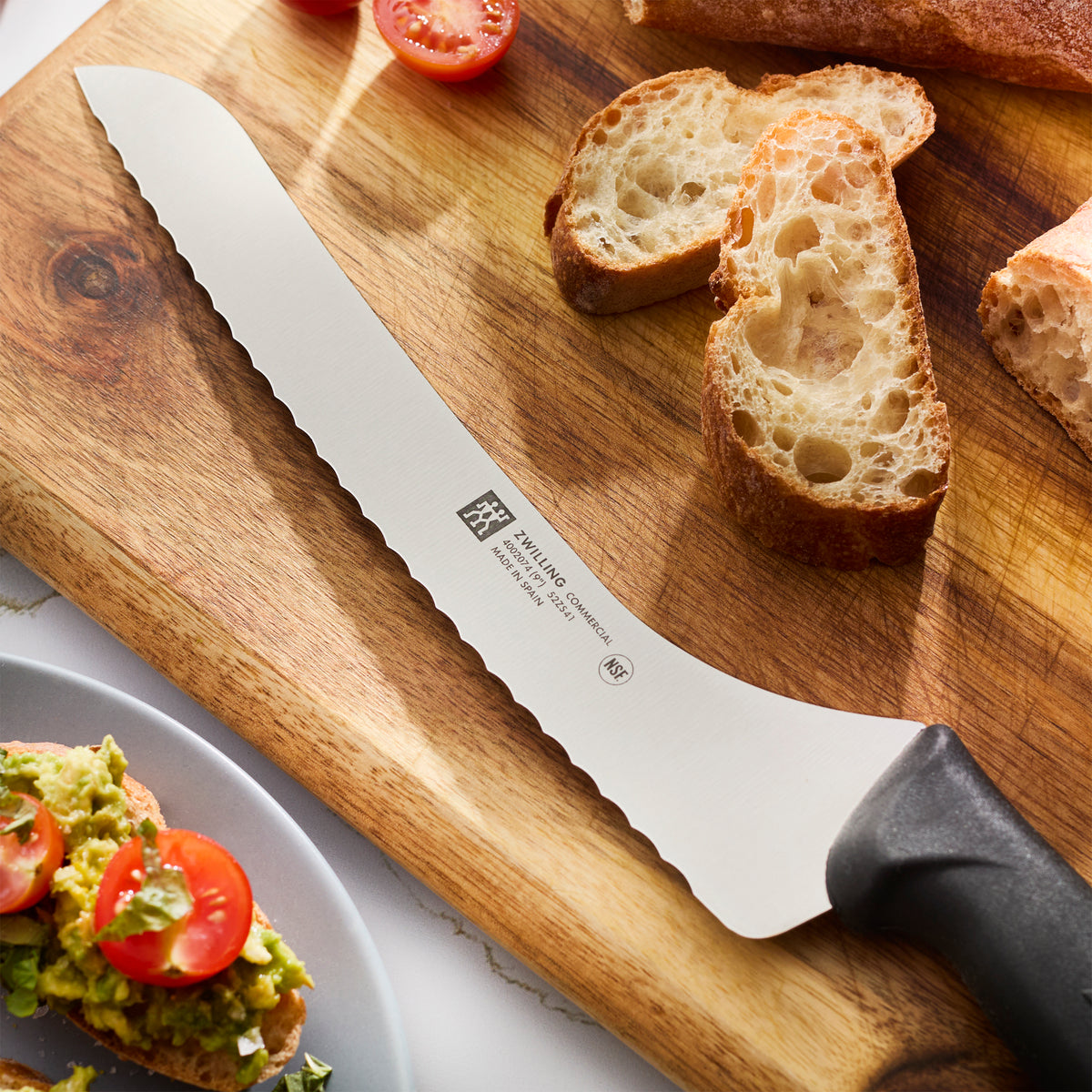Zwilling Commercial Offset Sandwich Knife: 9"