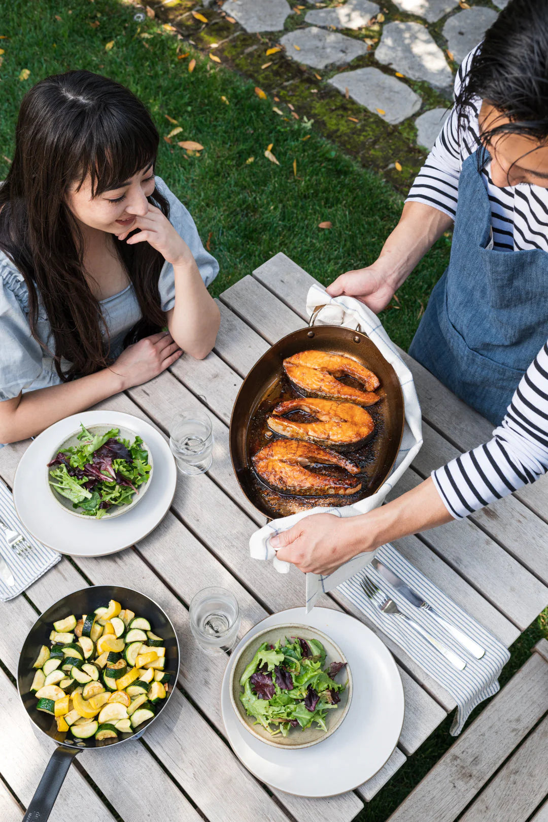 de Buyer MINERAL B Carbon Steel Oval Roasting Pan